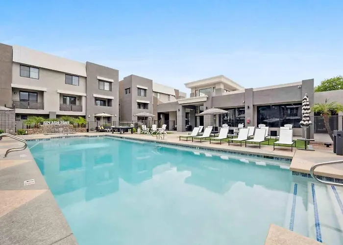 Cozysuites - Westgate With Pool 09 * Glendale