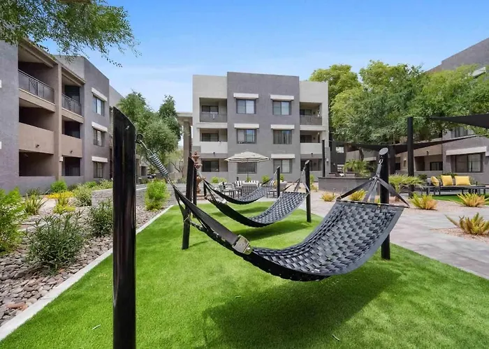 Cozysuites - Westgate With Pool 09 *